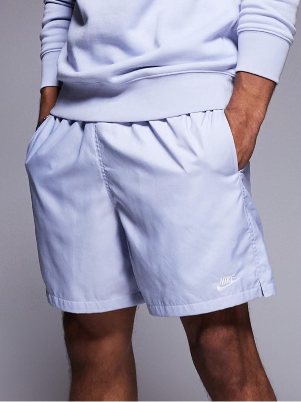 Nike Flow Mens 6" Mid Rise Workout Shorts in lilac